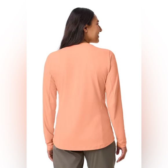 Yeti Women’s Crew Long Sleeve Sunshirt in Salmon , size XL - Picture 9 of 10